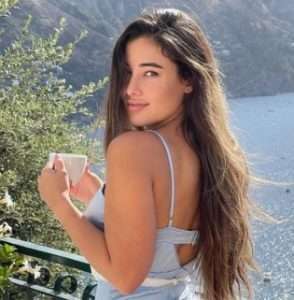 Angie Varona Onlyfans, Hot, Pictures, Instagram, Young, Height, Affairs