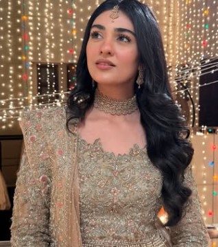 Sarah Khan age