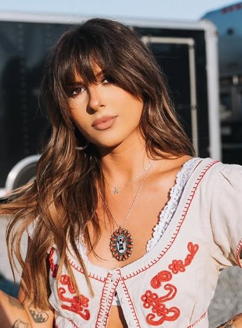 Ella Langley cma winners