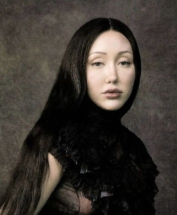 Noah Cyrus biography